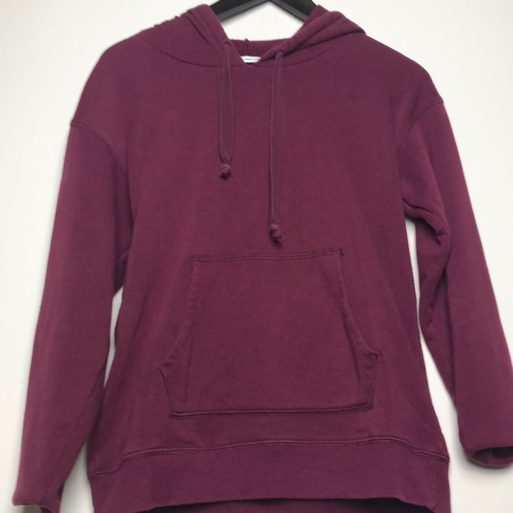 American eagle basic maroon hoodie